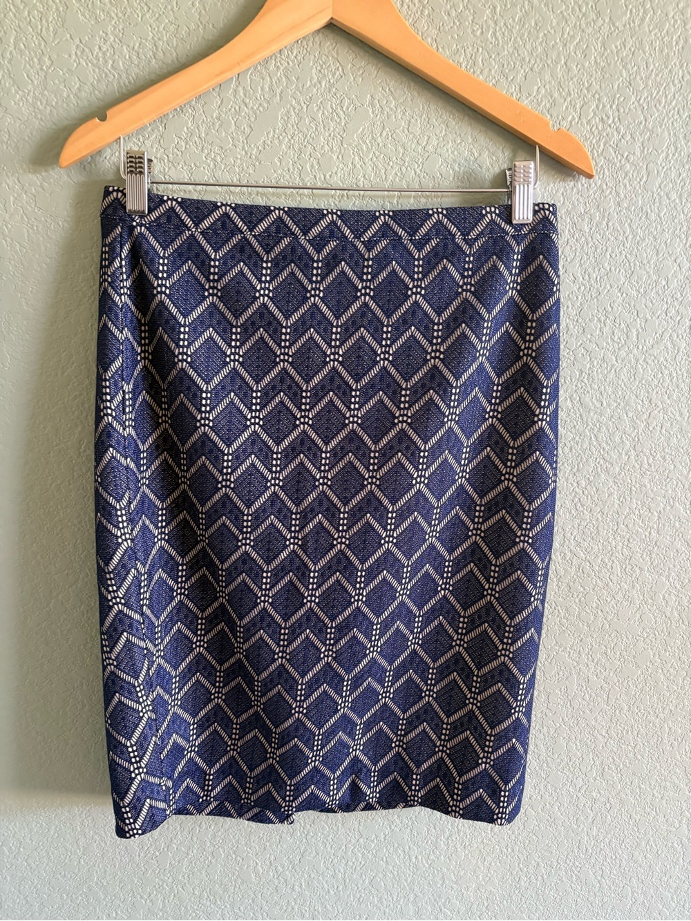 The Limited Navy Geometric Knit Pencil Skirt - Women's 6